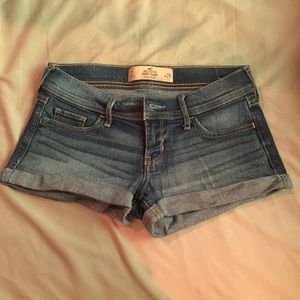 Hollister Short Shorts!